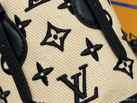 WIS NANO BUCKET LOUIS VUITTON 0509
